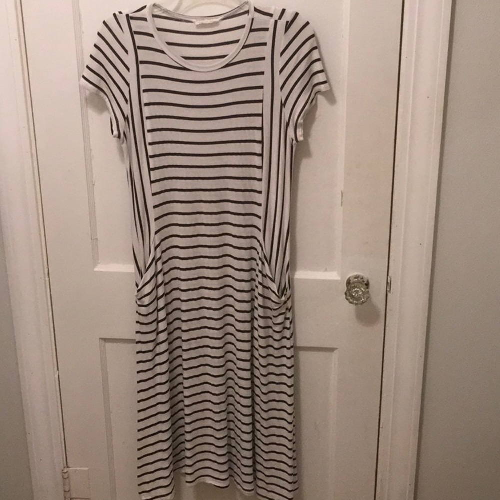 Stripe knit dress with pockets